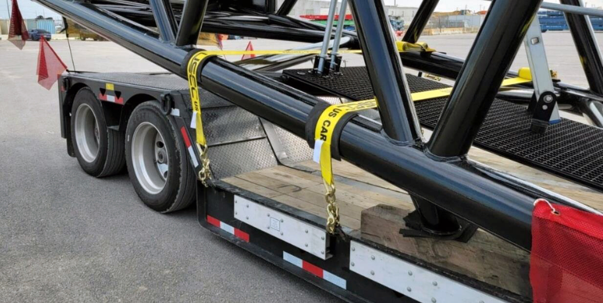 Load securement protects your freight and your record. Follow these flatbed securement tips, avoid roadside inspection issues, and keep moving safely.